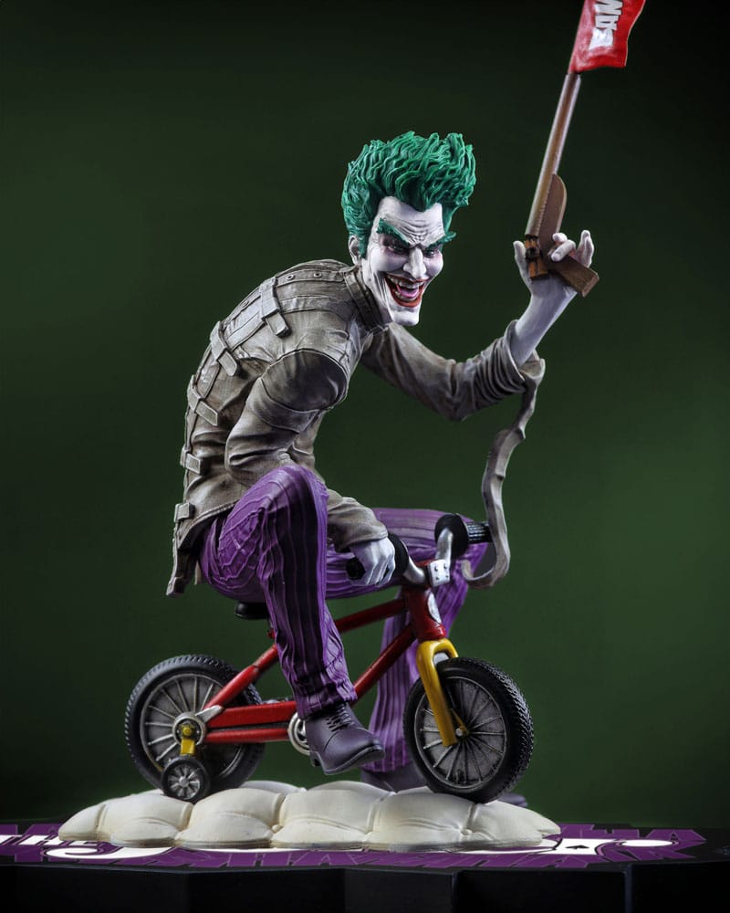 DC Direct  Statue 1/10 The Joker: Purple Craze - The Joker by Kaare Andrews 18 cm Image 3