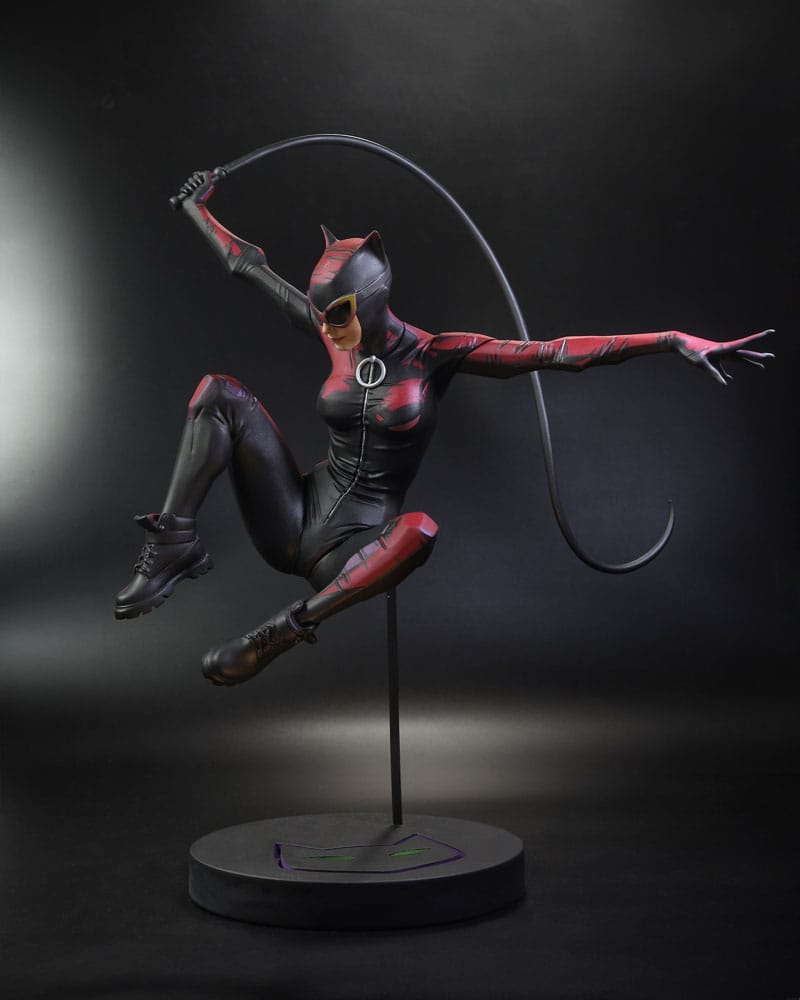 DC Designer Series Statue 1/6 Catwoman by Jock 33 cm Image 5