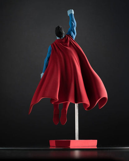 DC Direct Statue 1/10 Superman Red and Blue: Superman by Gary Frank Limited Edition 26 cm Image 7