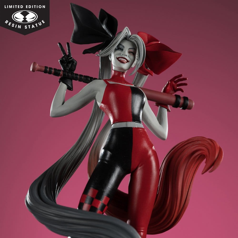 DC Direct Harley Quinn: Red, White & Black Statue 1/10 Harley Quinn by Alex Garner 21 cm Image 6