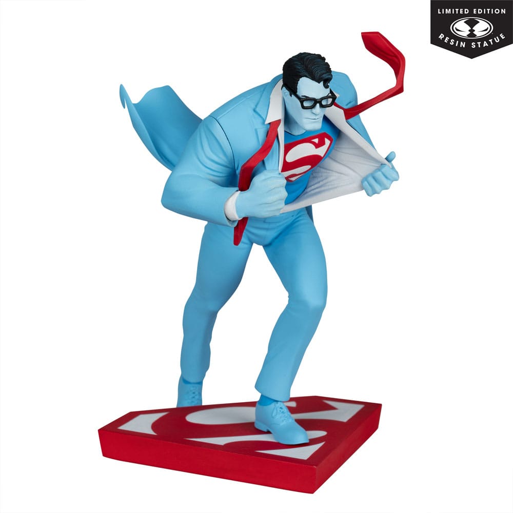 DC Direct Statue 1/10 Superman Red and Blue: Superman by Clayton Henry Limited Edition 16 cm Image 4