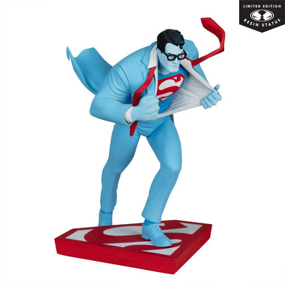 DC Direct Statue 1/10 Superman Red and Blue: Superman by Clayton Henry Limited Edition 16 cm Image 4