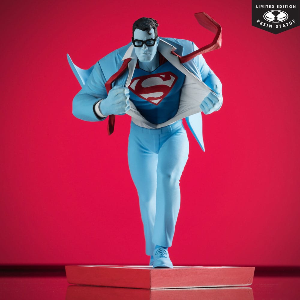 DC Direct Statue 1/10 Superman Red and Blue: Superman by Clayton Henry Limited Edition 16 cm Image 6