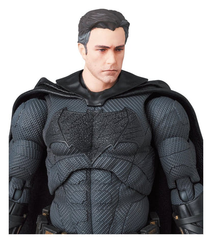 Zack Snyder's Justice League MAFEX Actionfigur Batman 16 cm (re-run) Image 3