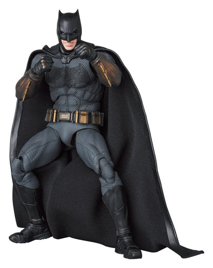 Zack Snyder's Justice League MAFEX Actionfigur Batman 16 cm (re-run) Image 1