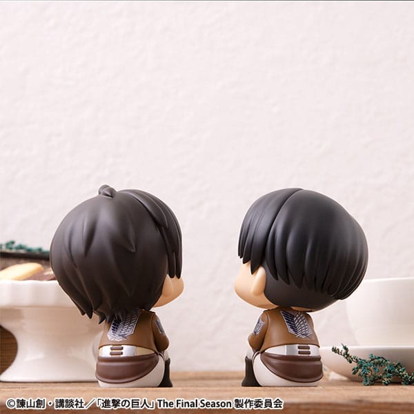 Attack on Titan Look Up PVC Statue Eren Jaeger & Levi Set (with gift) 11 cm Image 4