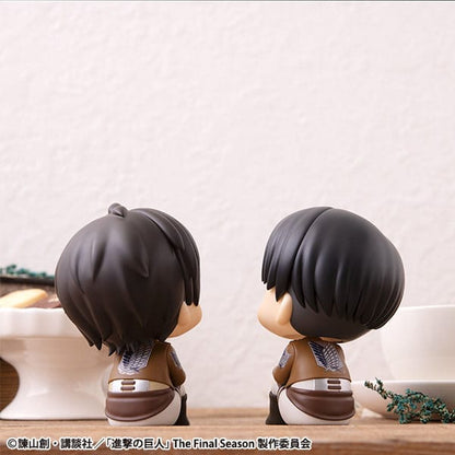 Attack on Titan Look Up PVC Statue Eren Jaeger & Levi Set (with gift) 11 cm Image 4