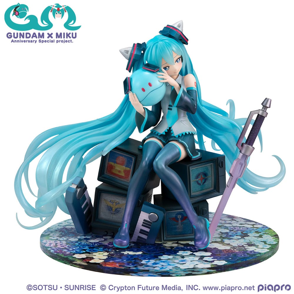 Mobile Suit Gundam x Hatsune Miku Lucrea PVC Statue Hatsune Miku x OO Gundam 45th Anniversary 17 cm Image 2