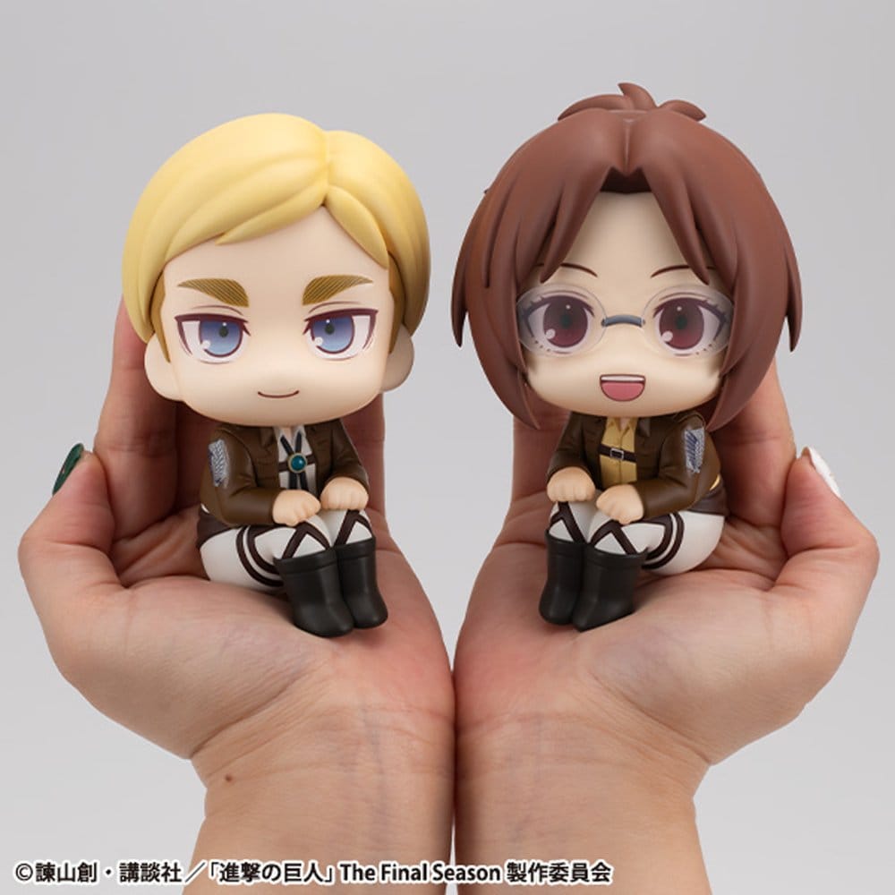 Attack on Titan Look Up PVC Statuen Hange Zoe & Erwin Smith (with gift) 11 cm Image 1
