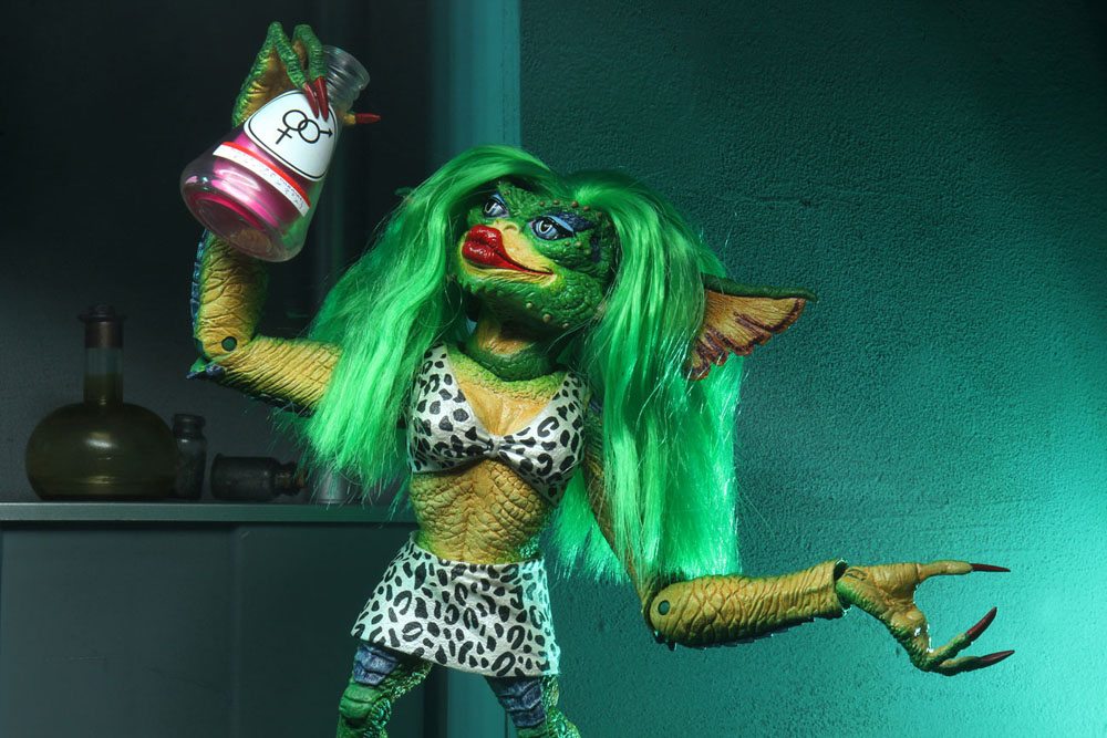 Gremlins 2 Ultimate Actionfigur Greta 15 cm Image 4
