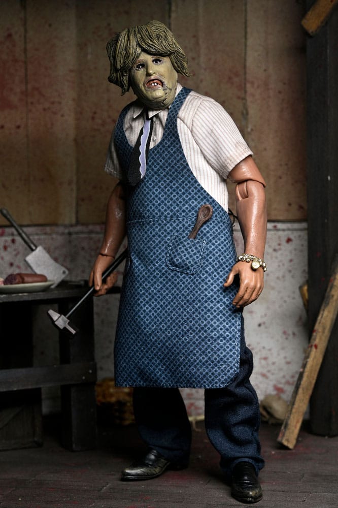 Texas Chainsaw Massacre Clothed Actionfigur Leatherface with Old Lady Mask 20 cm Image 2