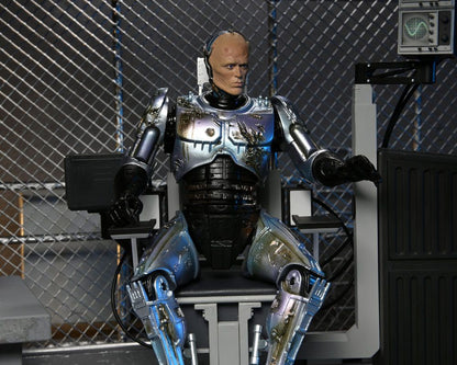 RoboCop Actionfigur Ultimate Battle Damaged RoboCop with Chair 18 cm Image 8