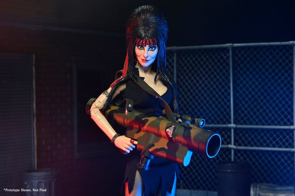 Elvira - Herrscherin der Dunkelheit Clothed Actionfigur Commando Elvira 20 cm Image 7