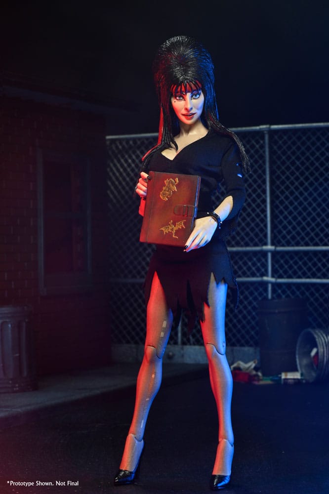 Elvira - Herrscherin der Dunkelheit Clothed Actionfigur Commando Elvira 20 cm Image 11