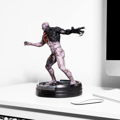 Resident Evil Statue Tyrant Image 2