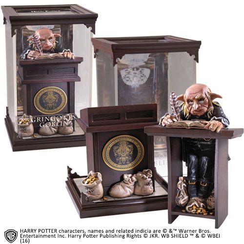 Harry Potter Magical Creatures Statue Gringotts Goblin 19 cm Image