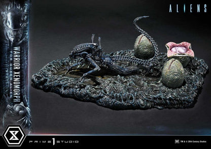 Aliens (Film) Ultimate Diorama Masterline Statue Warrior Xenomorph for Queen Alien 23 cm Image 9