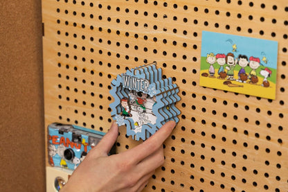 Die Peanuts Puremind Modellbausatz Wooden Theater Winter Wonderland Image 2