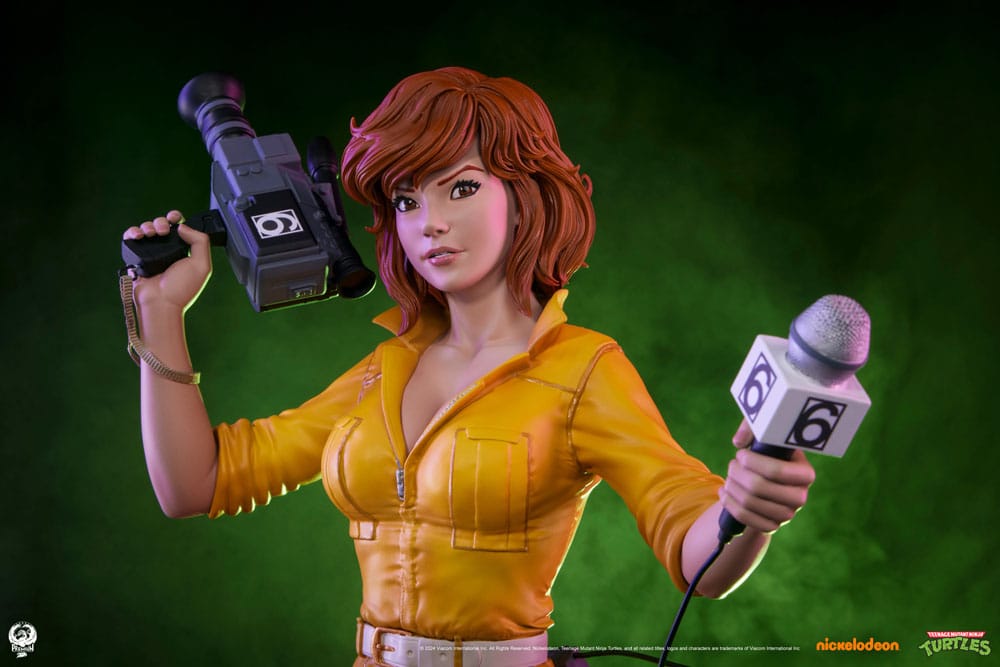 Teenage Mutant Ninja Turtles Premier Series Statue 1/4 April O'Neil 46 cm Image 3