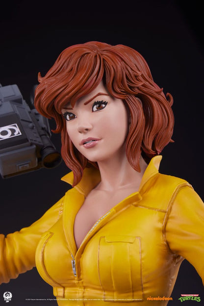 Teenage Mutant Ninja Turtles Premier Series Statue 1/4 April O'Neil 46 cm Image 13