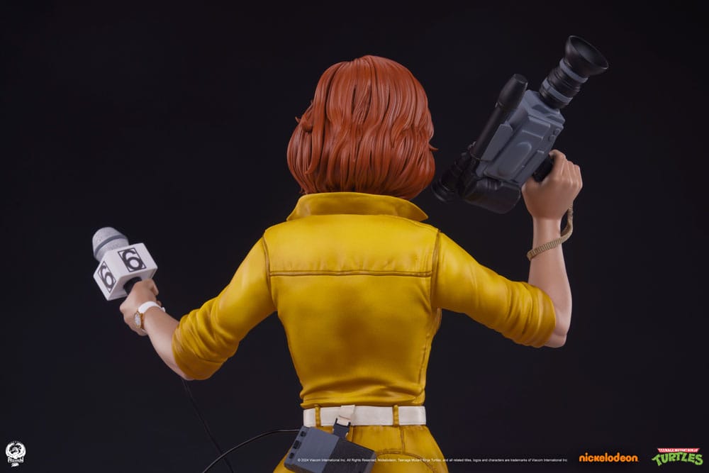 Teenage Mutant Ninja Turtles Premier Series Statue 1/4 April O'Neil 46 cm Image 19