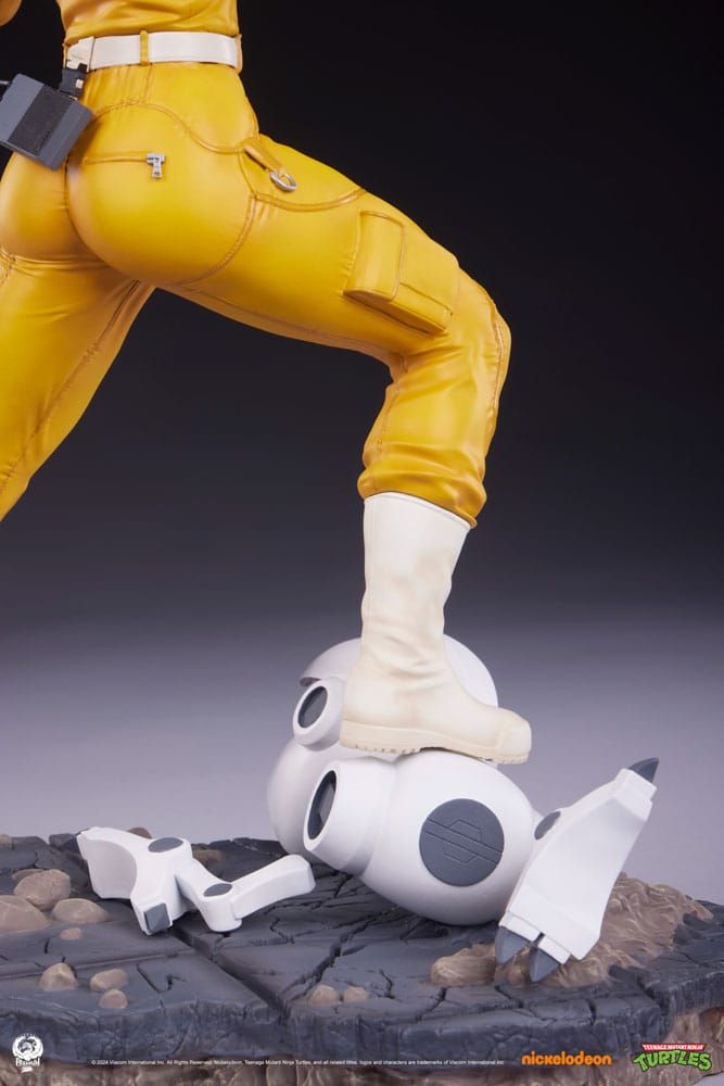 Teenage Mutant Ninja Turtles Premier Series Statue 1/4 April O'Neil 46 cm Image 22