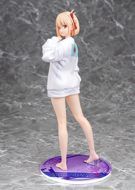 Lycoris Recoil PVC Statue 1/7 Chisato Nishikigi: Oversized Sweatshirt Ver. 25 cm Image 2