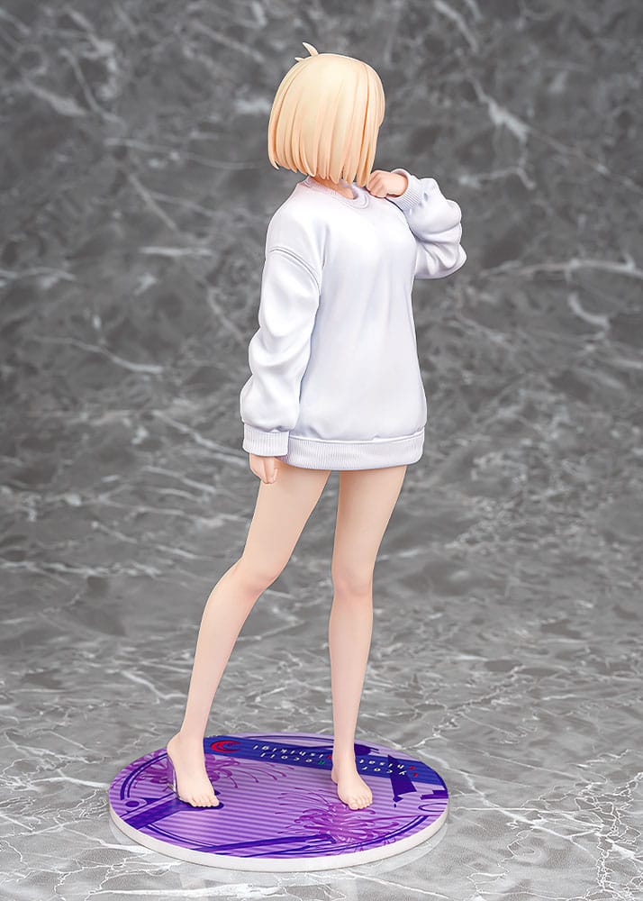 Lycoris Recoil PVC Statue 1/7 Chisato Nishikigi: Oversized Sweatshirt Ver. 25 cm Image 5