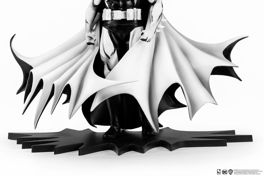 Batman PX PVC Statue 1/8 SDCC 2024 Batman Black & White Version 27 cm Image 10