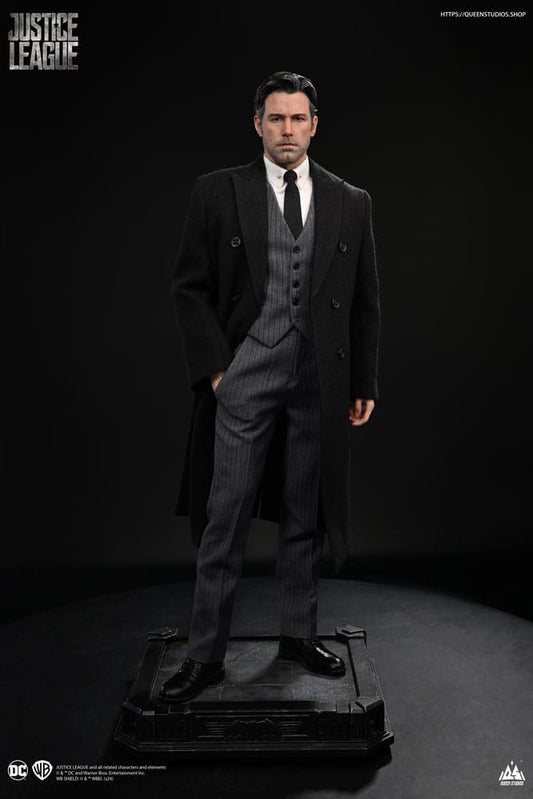 Justice League Statue 1/4 Bruce Wayne (Ben Affleck) 51 cm Image 1