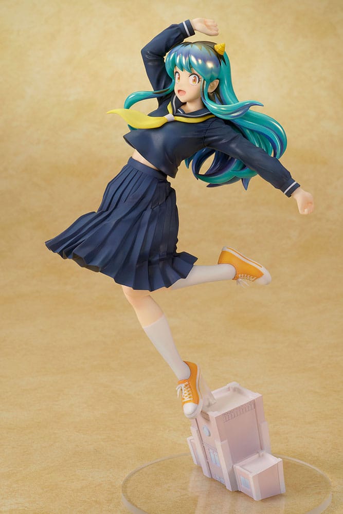 Urusei Yatsura Statue PVC 1/7 Lum Uniform Ver. 28 cm Image 11