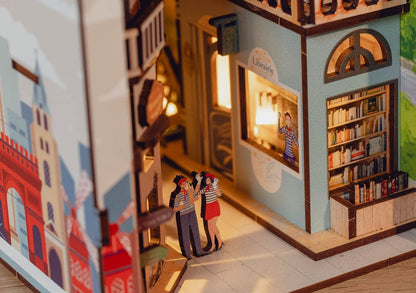 Paris Tiny Adventures Book Nook Mini-Diorama 23 cm Image 5