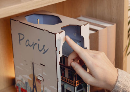 Paris Tiny Adventures Book Nook Mini-Diorama 23 cm Image 6