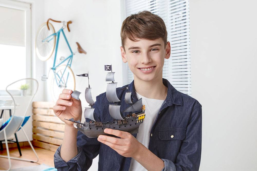 Pirates of the Caribbean Salazars Rache Easy-Click Modellbausatz 1/150 Black Pearl 26 cm Image 10