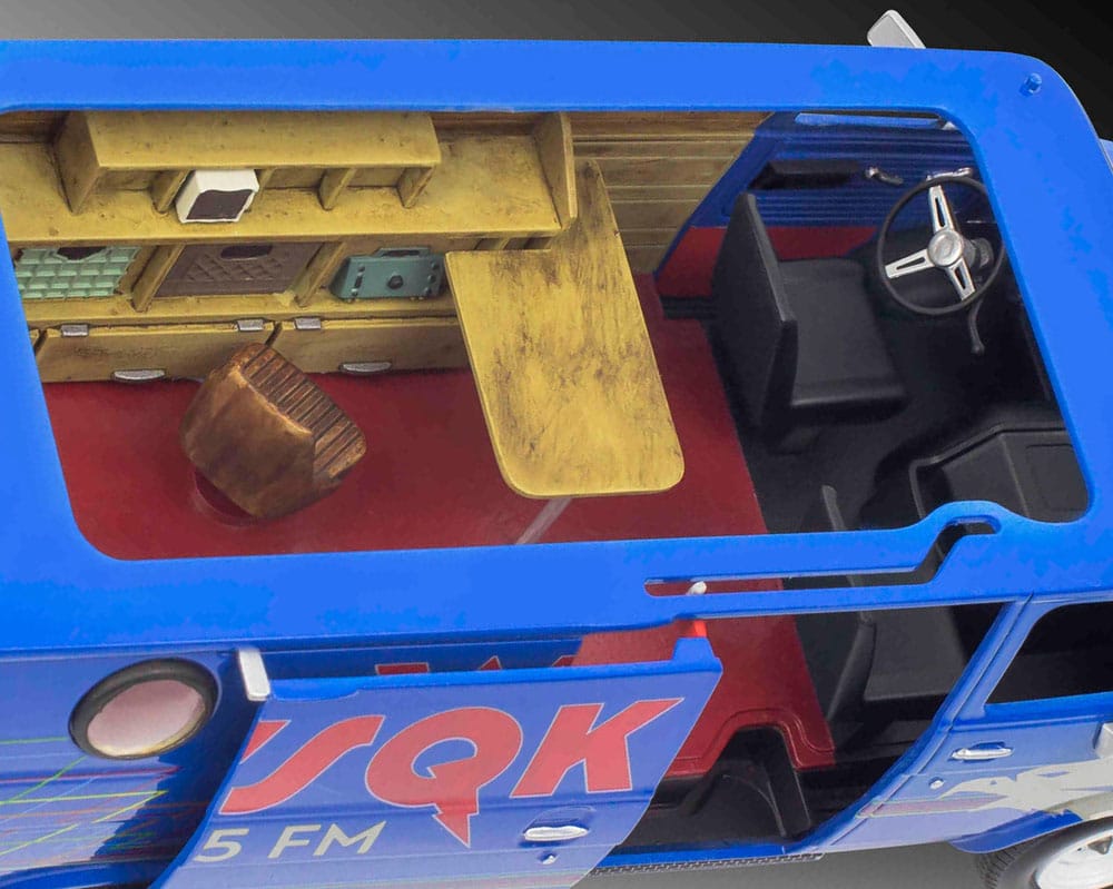 Stranger Things Modellbausatz 1/25 Squawk Van 21 cm Image 4