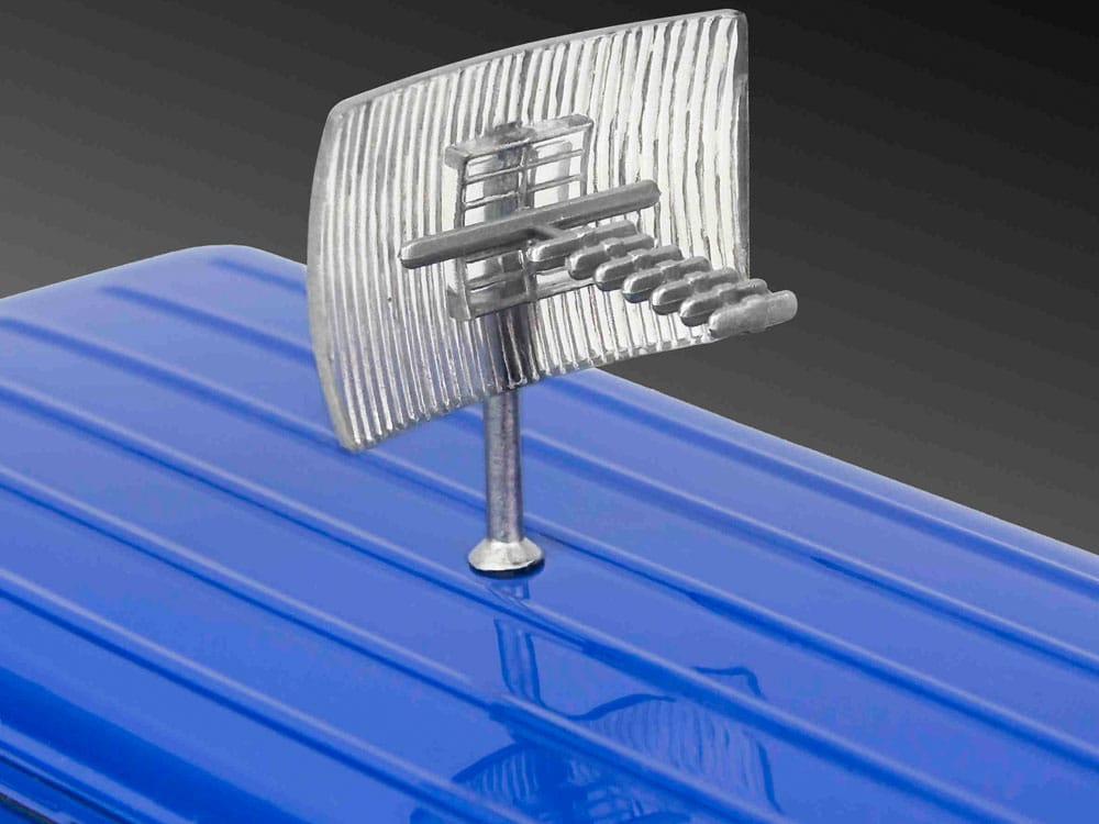 Stranger Things Modellbausatz 1/25 Squawk Van (Aqua Color) 21 cm Image 4