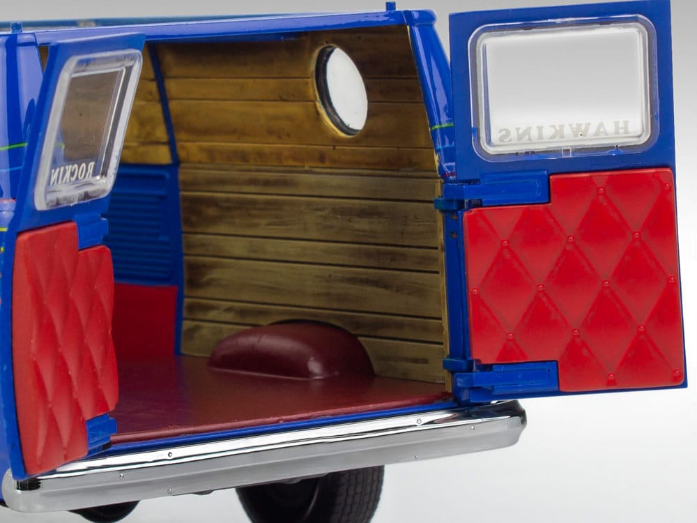 Stranger Things Modellbausatz 1/25 Squawk Van (Aqua Color) 21 cm Image 7