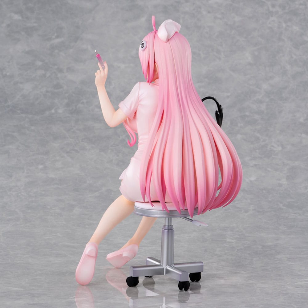 To Love-Ru Darkness Statue PVC Lara Satalin Deviluke Nurse Cos 26 cm Image 12