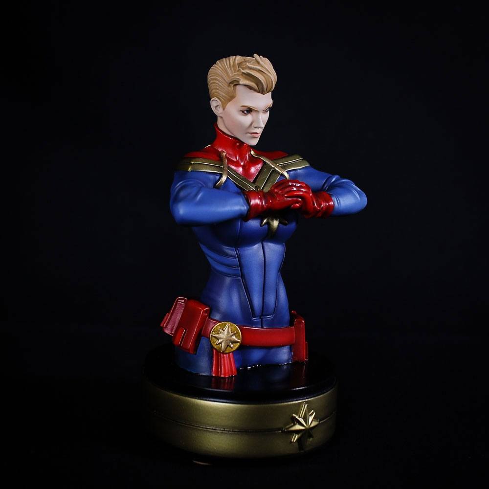Captain Marvel Büste Captain Marvel 20 cm Image 4