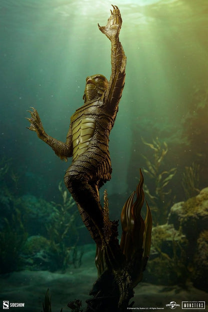 Universal Monsters Premium Format Statue Creature from the Black Lagoon 80 cm Image 6