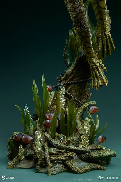 Universal Monsters Premium Format Statue Creature from the Black Lagoon 80 cm Image 16