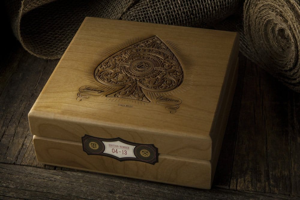 Theory 11 Spielkarten-Set Artisan Luxury Box Image 3