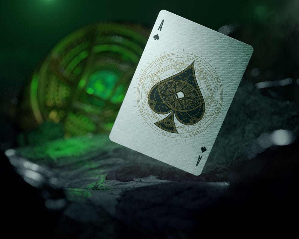 Avengers - The Infinity Saga Spielkarten Green Version Image 4