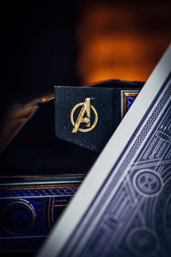 Avengers - The Infinity Saga Spielkarten Purple Version Image 3