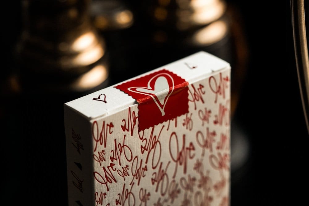 Theory 11 Spielkarten Love Me Image 4