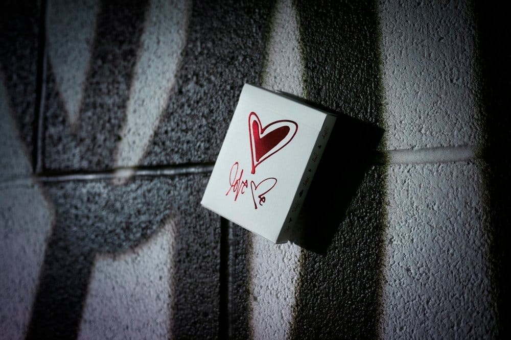 Theory 11 Spielkarten Love Me Image 6