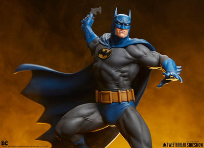 DC Comics Maquette 1/6 Batman (Retro Edition) 50 cm Image 3