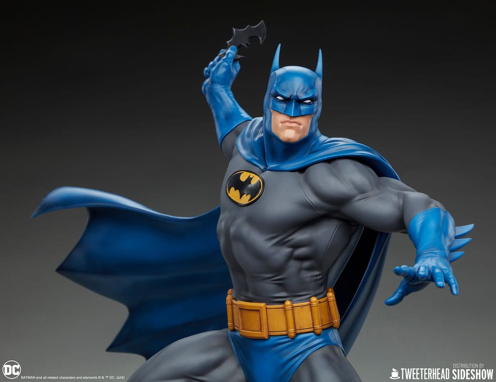 DC Comics Maquette 1/6 Batman (Retro Edition) 50 cm Image 4
