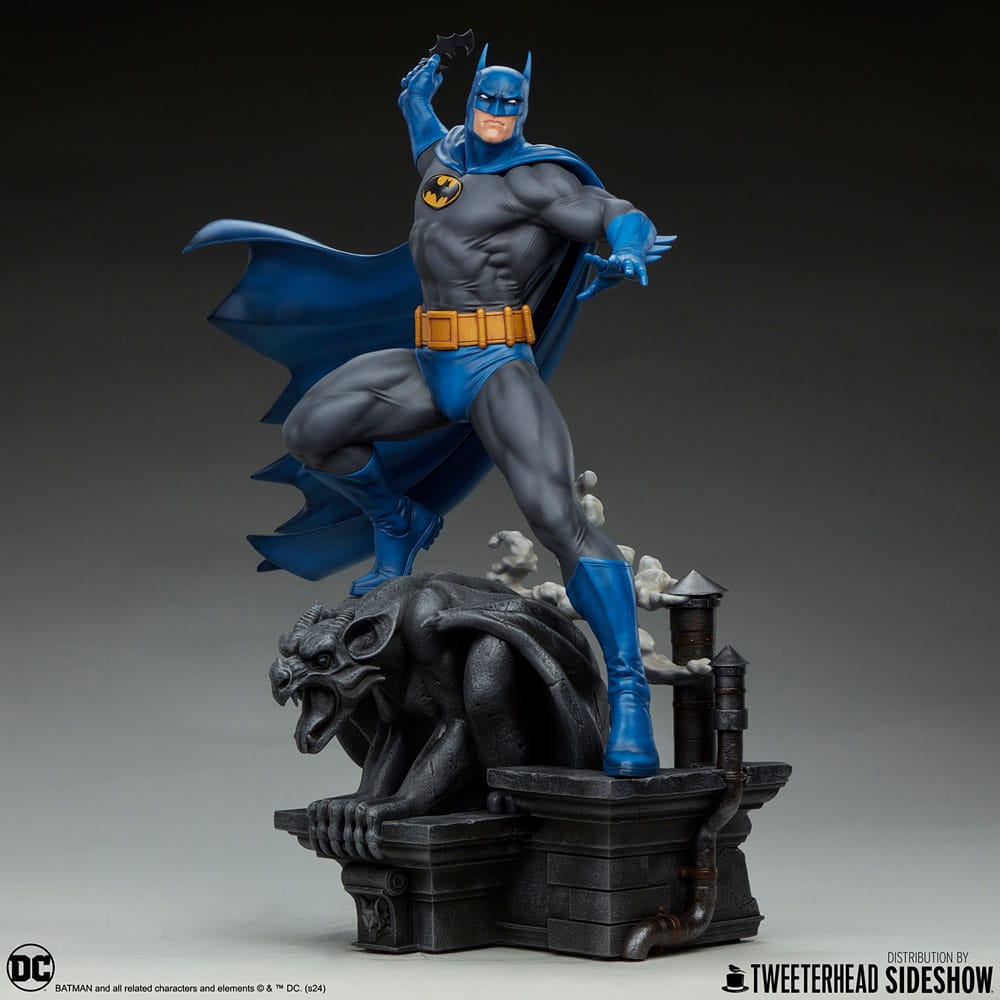 DC Comics Maquette 1/6 Batman (Retro Edition) 50 cm Image 6