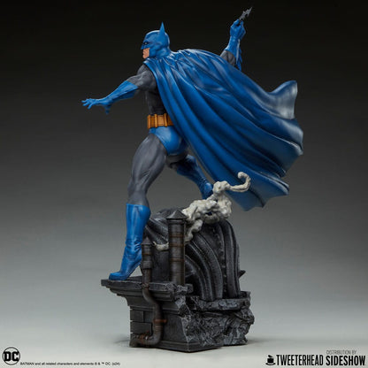 DC Comics Maquette 1/6 Batman (Retro Edition) 50 cm Image 8
